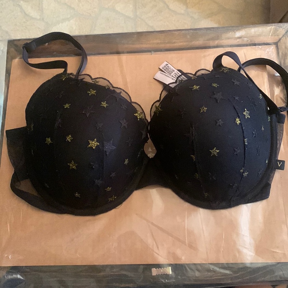 VS Demi bra